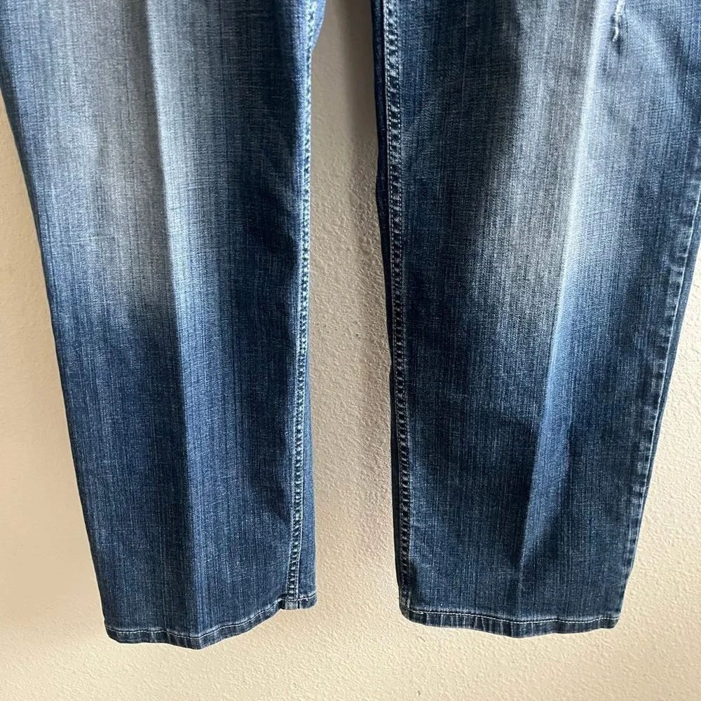 Lane Bryant Women's Straight Leg Medium Wash Distressed Jeans Size 24